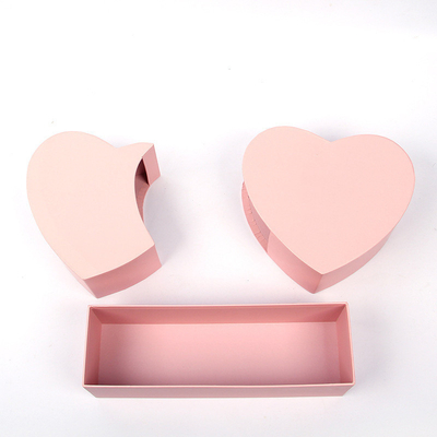 Pancific 400G ha ricoperto la metallina a forma di del contenitore di regalo del cuore del cartone UV
