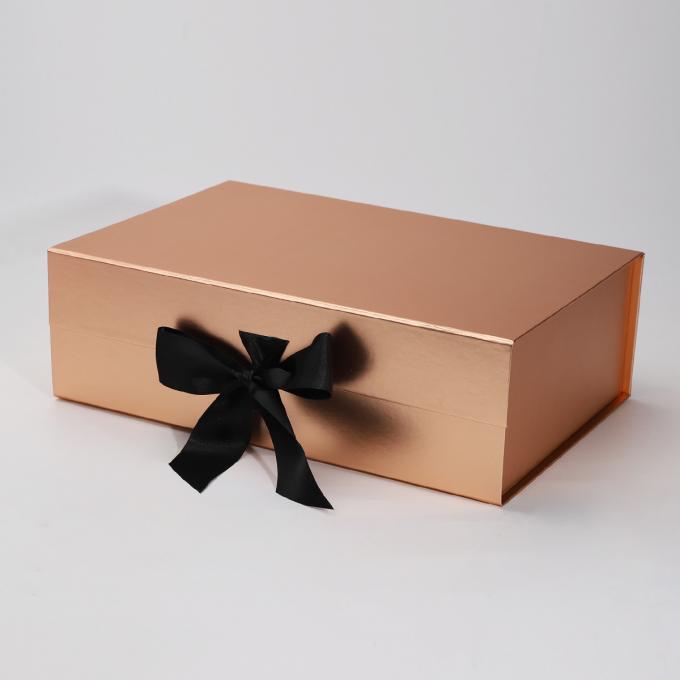 Abbigliamento duro dei contenitori di regalo di CMYK 4C che imballa Matt Lamination 1